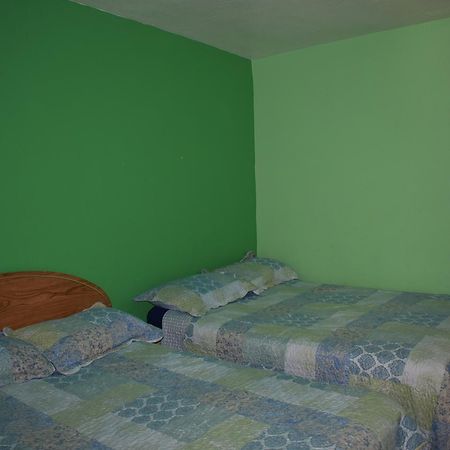 Blanquita Guesthouse Мануэль-Ф.-Мартинес Экстерьер фото