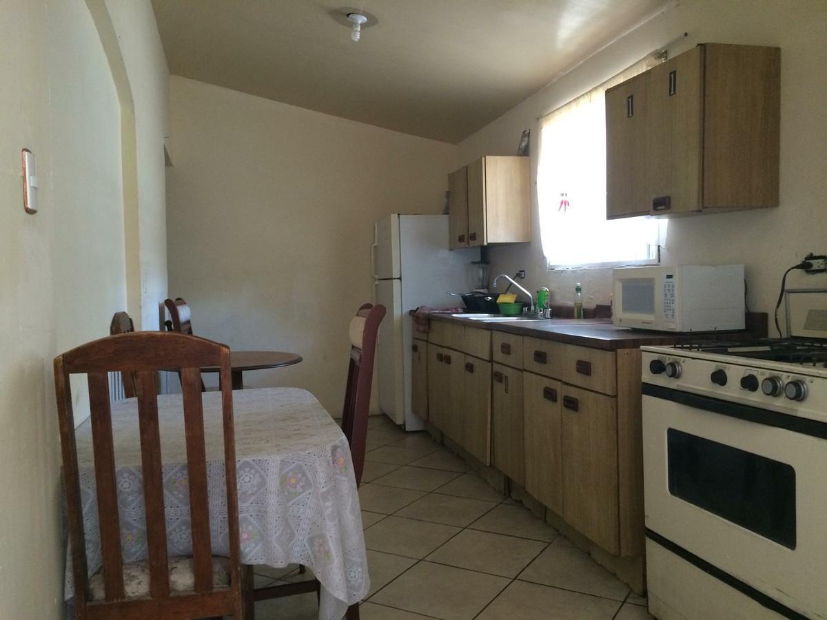 Blanquita Guesthouse Мануэль-Ф.-Мартинес Экстерьер фото